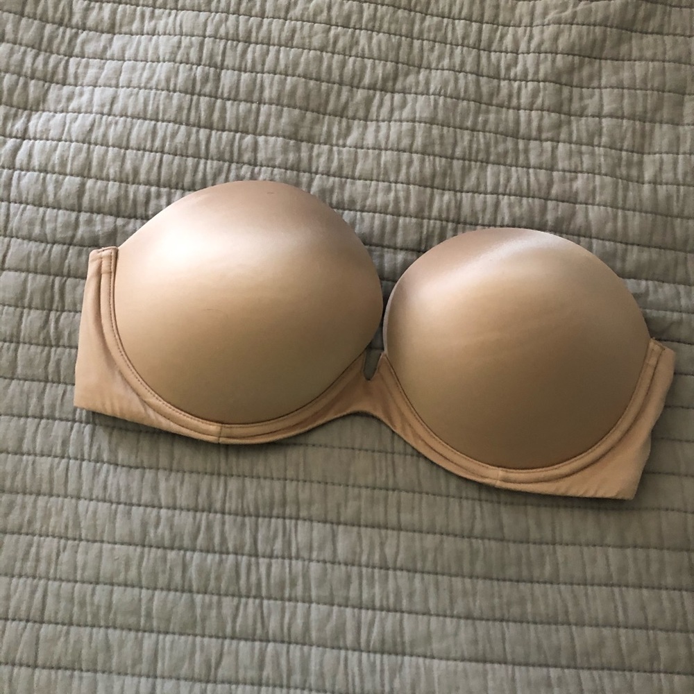 Victoria’s Secret strapless bra.